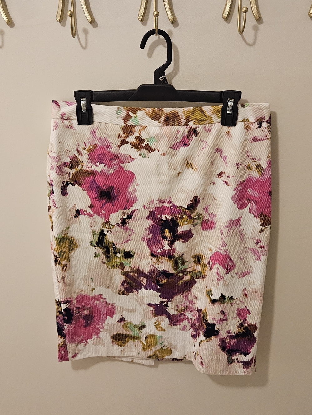 Liz Claiborne Pink Floral Print Pencil Skirt